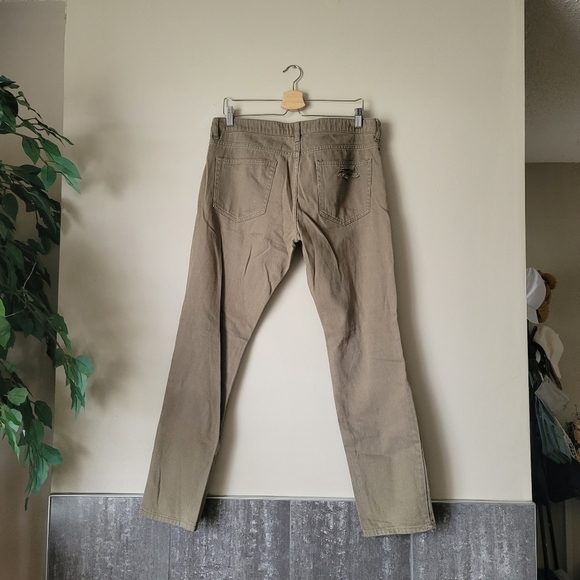 𝅺FOREVER 21 Distressed Straight Jeans for Men in Brown Size 34 - Picture 6 of 9